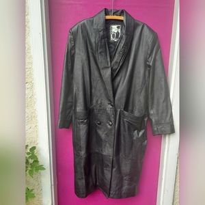L, BellaVia Retro, Black Leather Coat